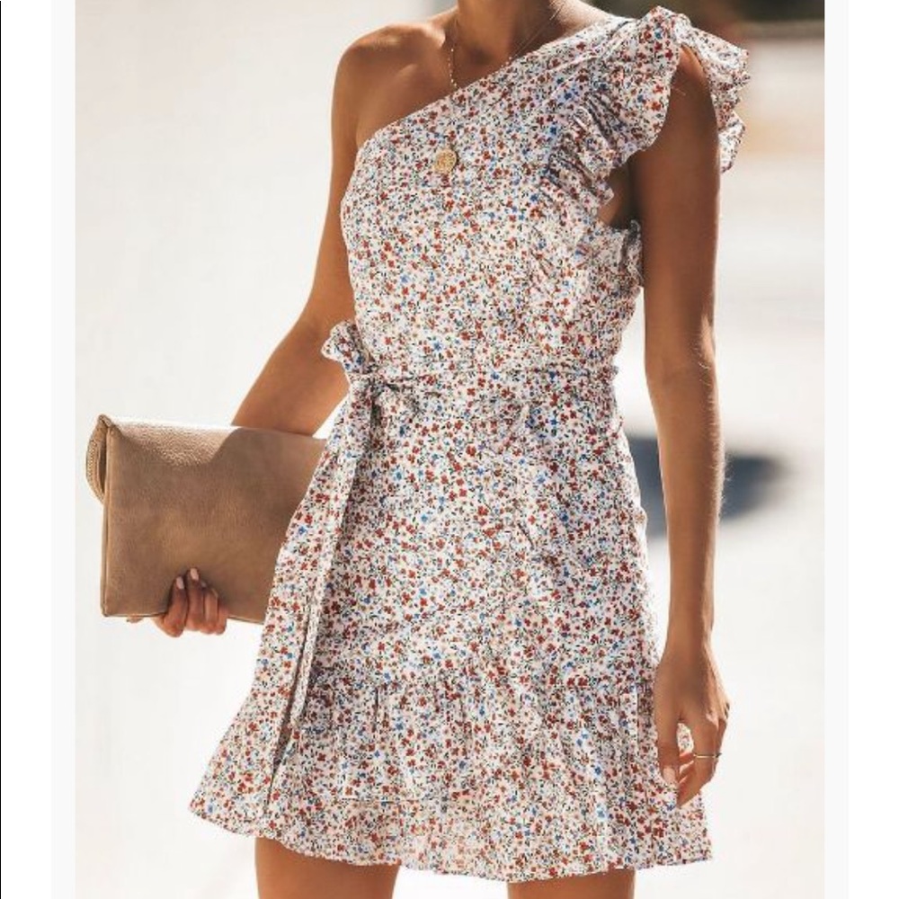 Vici Floral One Shoulder Dress